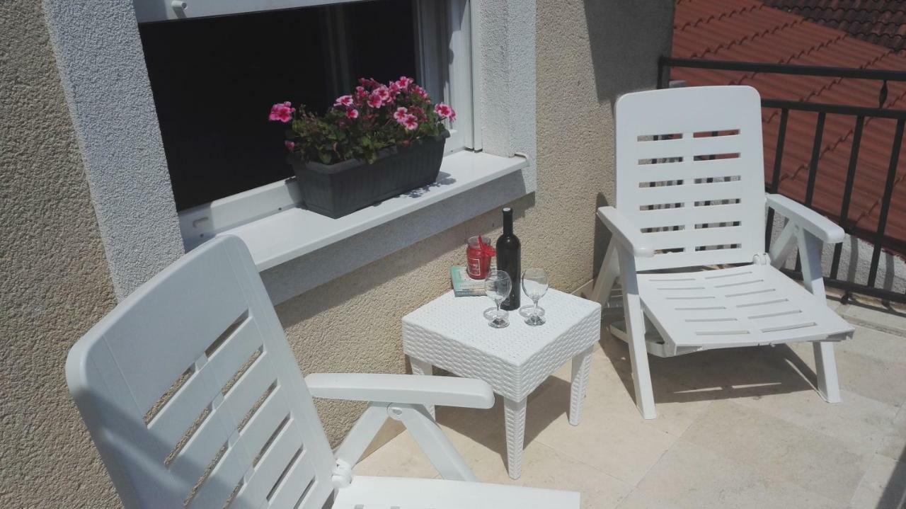 Apartmani Ljubica Kaštela Εξωτερικό φωτογραφία