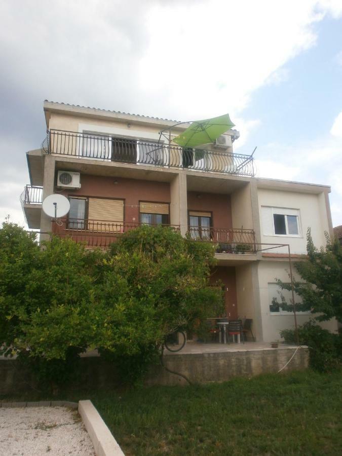 Apartmani Ljubica Kaštela Εξωτερικό φωτογραφία