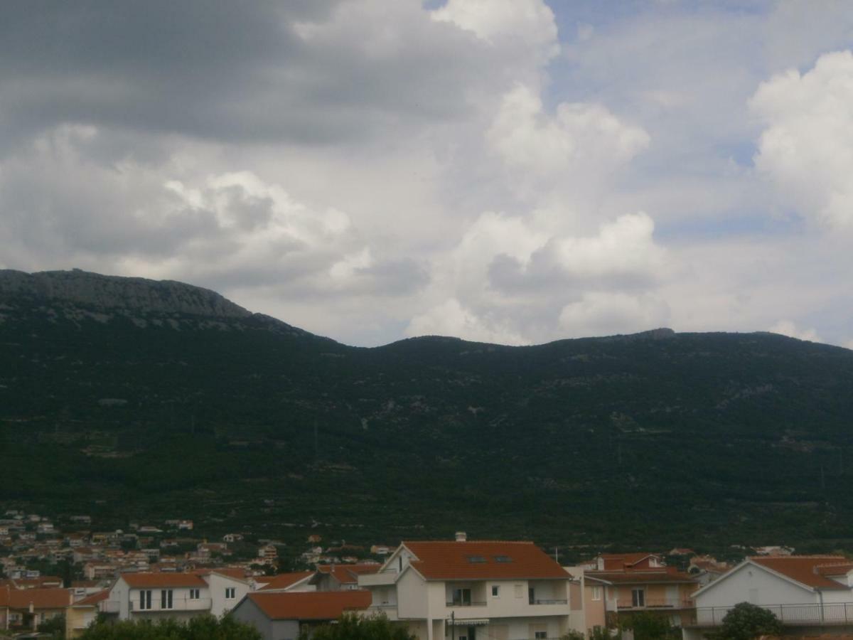 Apartmani Ljubica Kaštela Εξωτερικό φωτογραφία