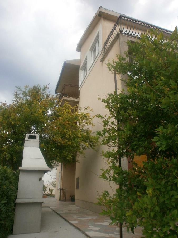 Apartmani Ljubica Kaštela Εξωτερικό φωτογραφία